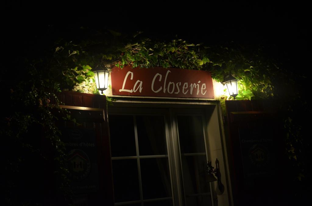 La Closerie Acomodação com café da manhã Nercillac Exterior foto